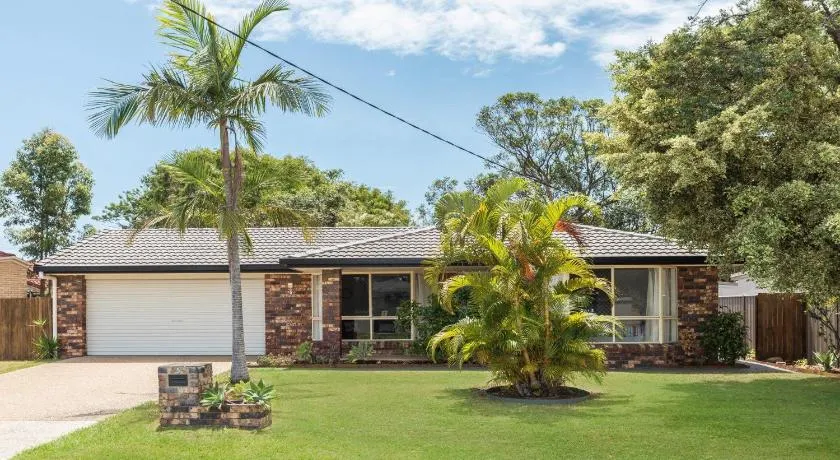 5 Bullando Street Warana QLD - Image 1