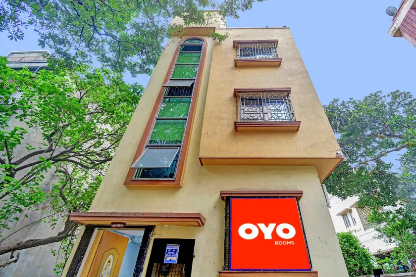 Hotel O Starlight Guest House - Image 1
