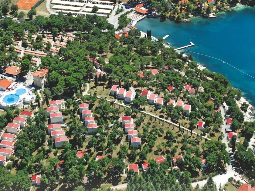 Luxury apartment with a microwave, 2.5km from historic Porec - Image 1