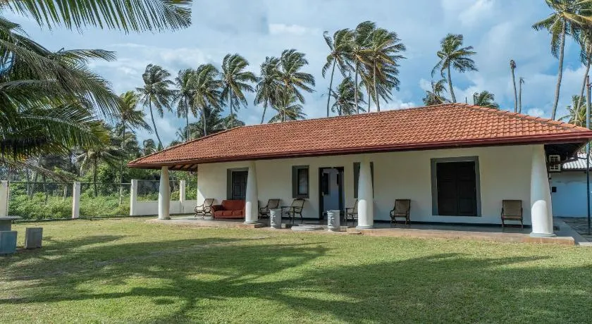 Beliwatta Beach Villa Talalla - Image 1