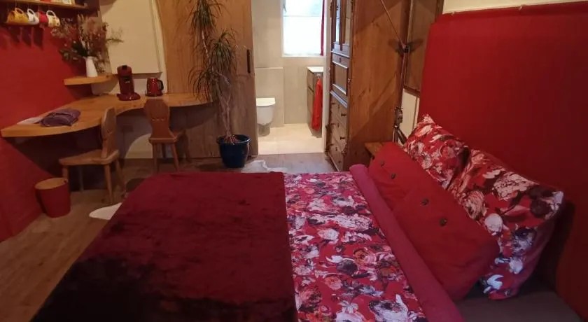 Bed and Breakfast Opus 209 - Image 1