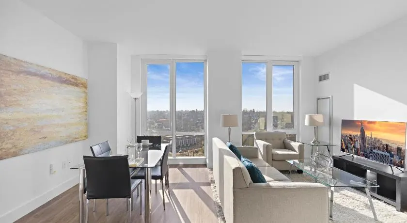 Global Luxury Suites Downtown White Plains - Image 1