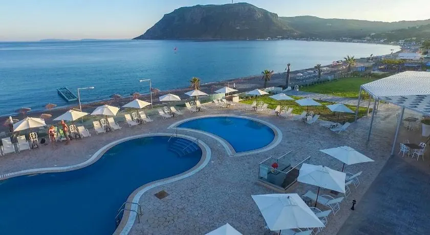 Royal Bay Suites - Image 1