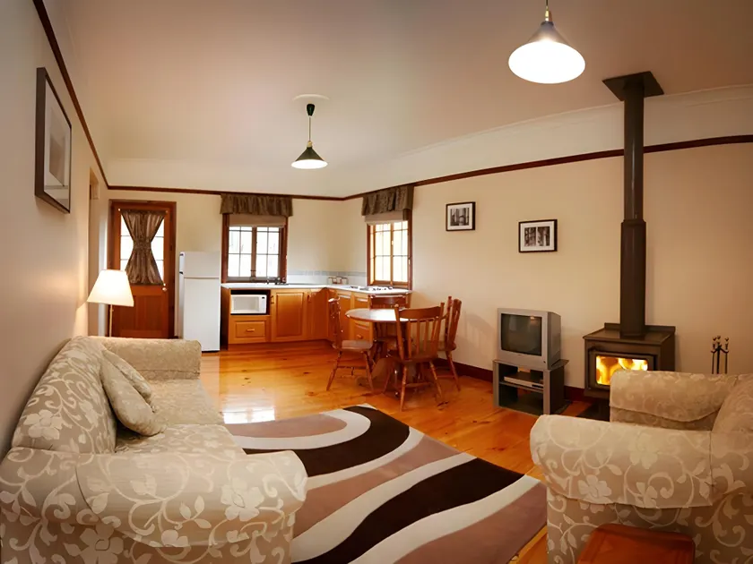Cypress Ridge Cottages - Image 1