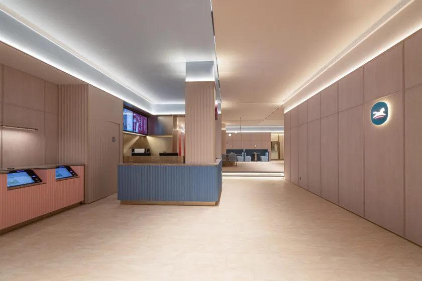 Hanting Hotel Yangzhong Pedestrian Street - Image 1