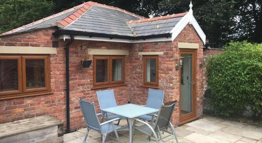 The Old Vicarage Lodge - Image 1