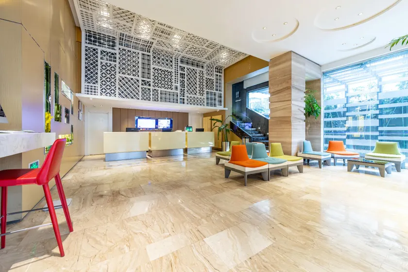 Ibis Yangzhou Wenchang Pavilion - Image 1