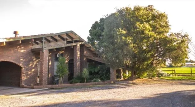 Luxe Ranch - Image 1