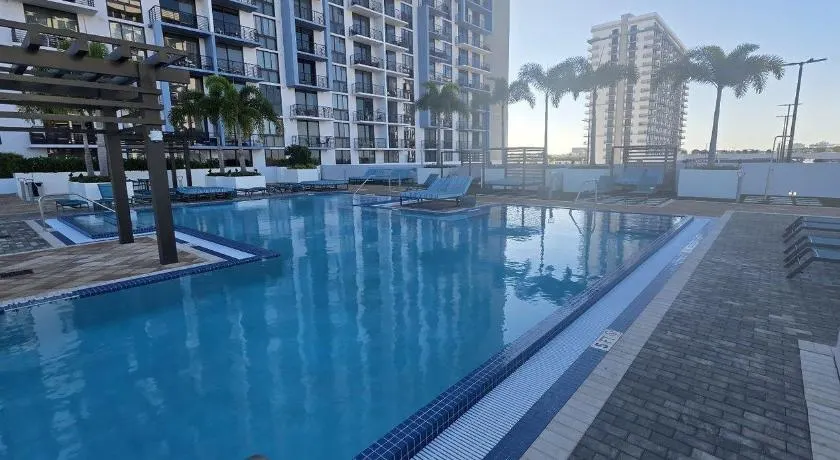 DOWNTOWN DORAL, FLORIDA. NEW CONDO STYLE RESORT. - Image 1