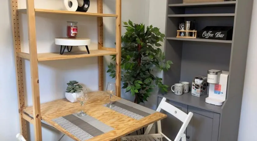 Cozy Studio Next To TPA Airport - Image 1