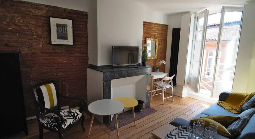 STUDIO BRICK AND WOOD - HYPERCENTRE - TV - WIFI - Image 1