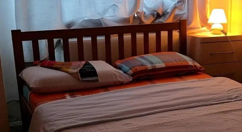 Cozy Private Guest Room in Central Banbury - Perfect Rest Spot - Image 1