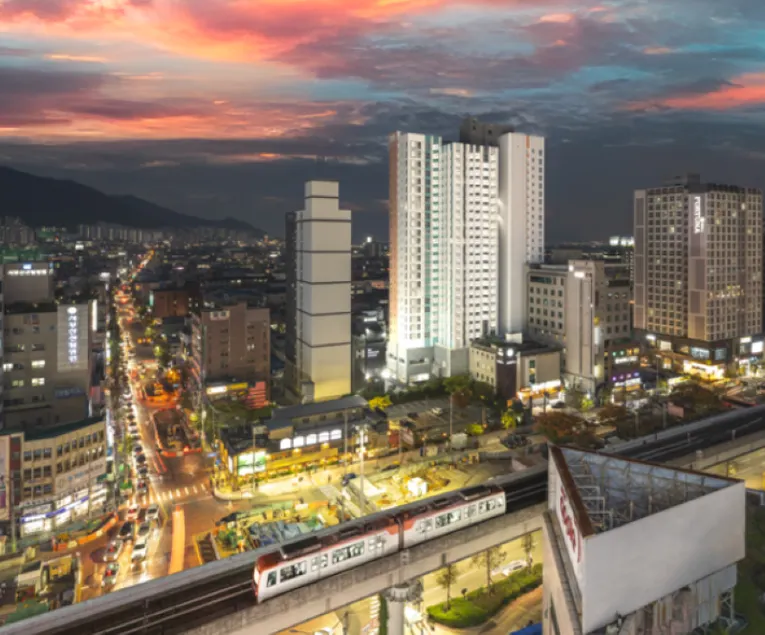 H Avenue Sasang Station Residence Hotel - Image 1