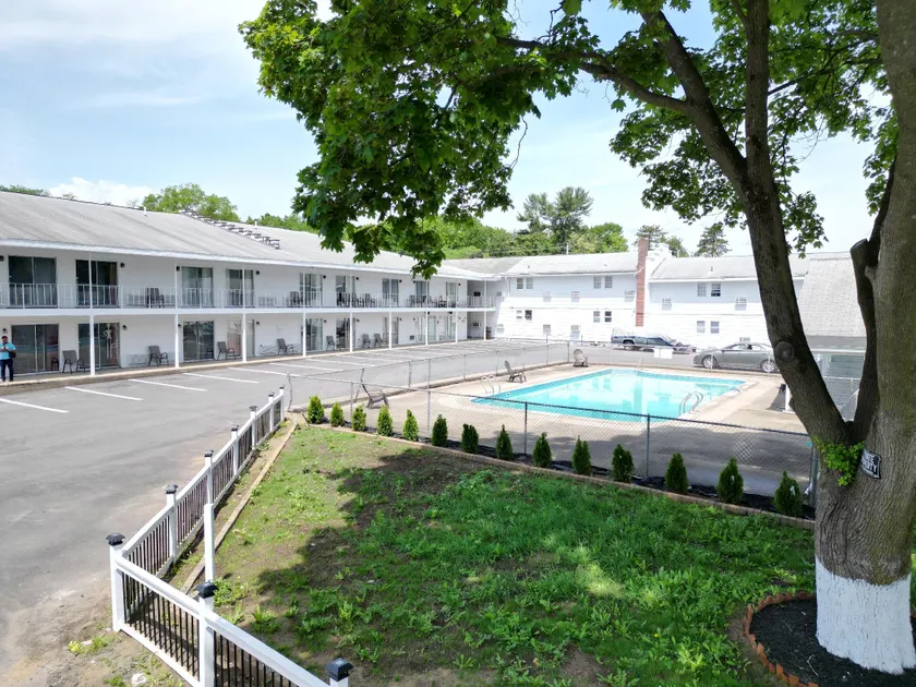 Lake George Residence LLC - Image 1
