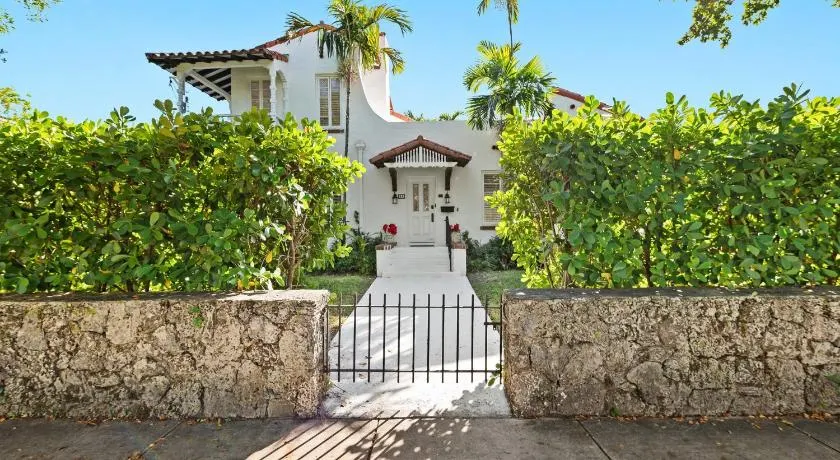 Casa Coral - Image 1
