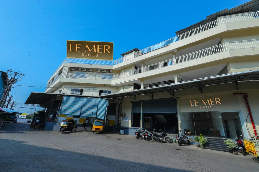 LEMER SUITES - Image 1