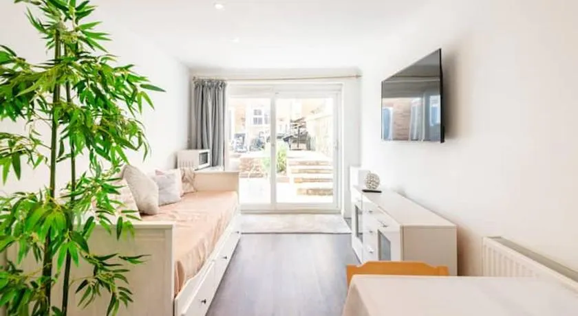NEWHAVEN Les GITES New COSY HOMES - Image 1