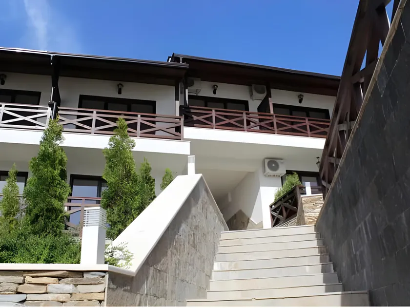 Rocca Resort - Image 1