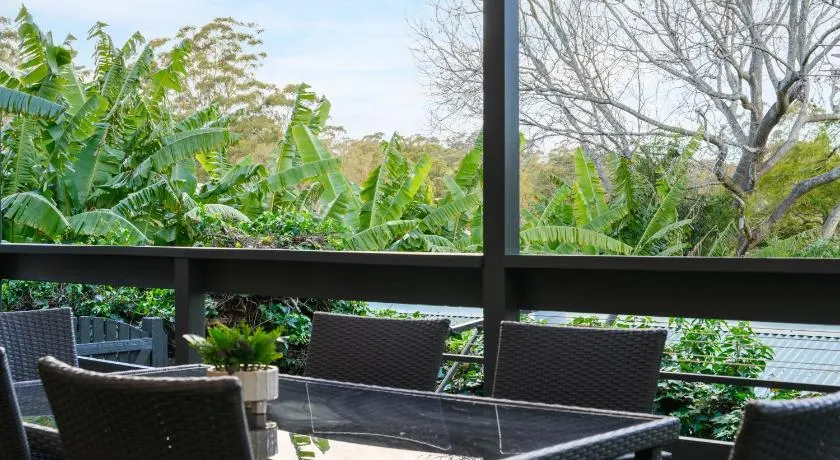 Waitara cozy 2BR walking distance to train station - Image 1