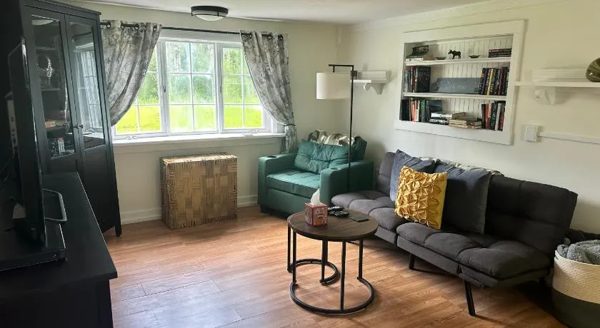 Woodford Rest - Image 1