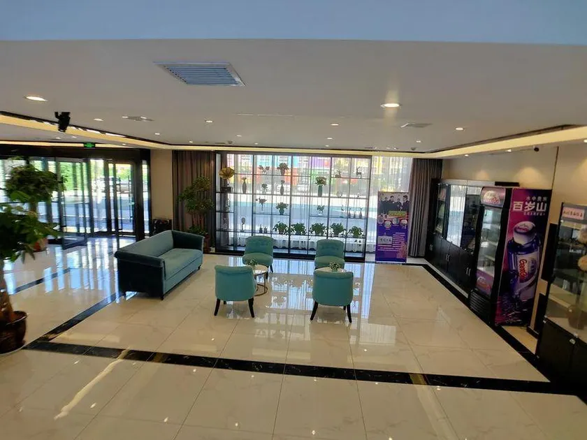 Ximan Hotel (Dingtao No.1 Middle School) - Image 1
