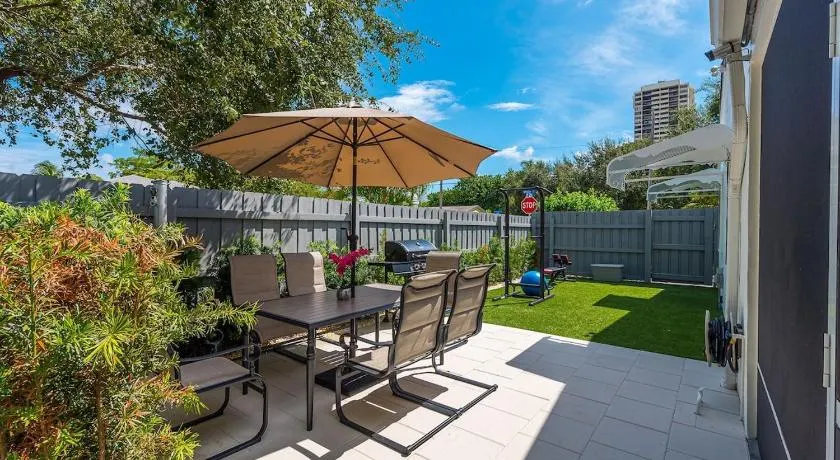 Renovated 2BR Home - Hot Tub, Gym & Beach Nearby - Image 1