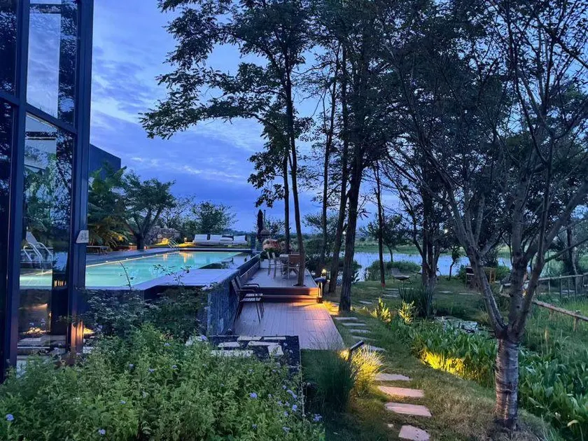 Ruoyin Xiangshe Hotel - Image 1