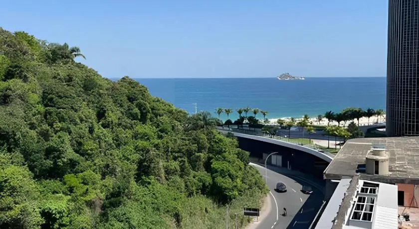 São Conrado 2 Quartos quadra praia e Shopping - Image 1