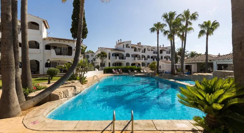 Apartamento recién reformado en Cala en Porter - Image 1
