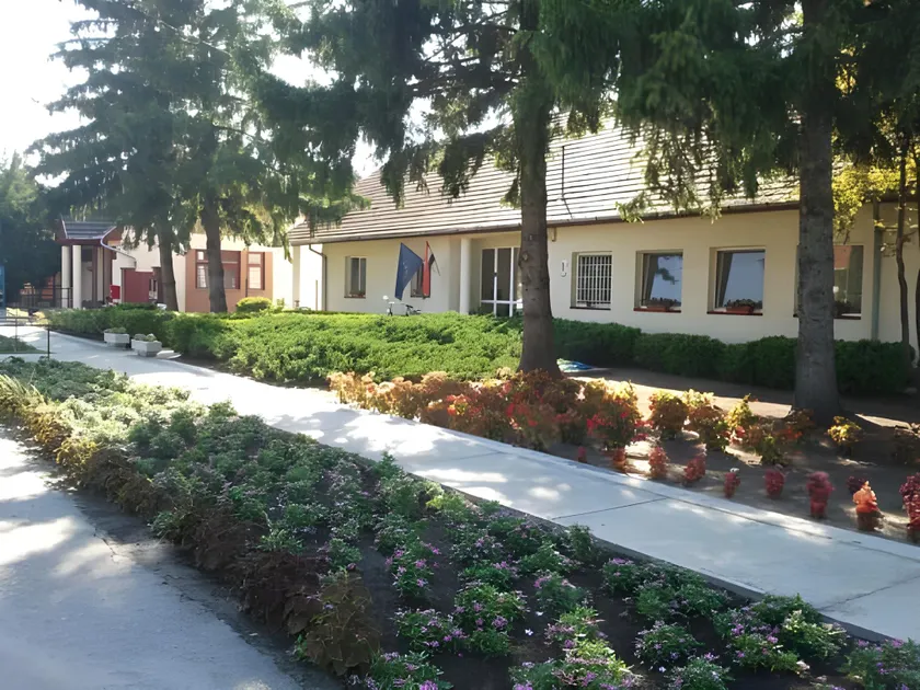 Bordany Hostel - Image 1