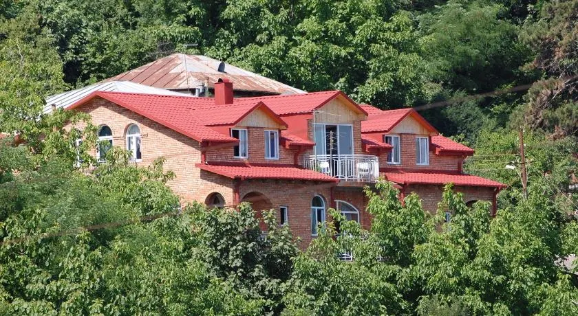 Zandarashvili Guest House - Image 1