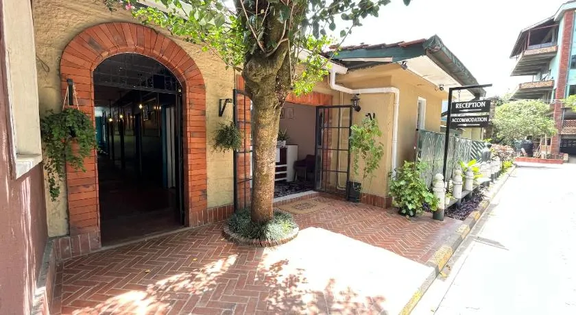 KENYA CONTINENTAL Hotel - Image 1