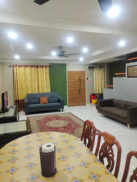 Homestay Cikgu Zedi Hulu Langat - Image 1