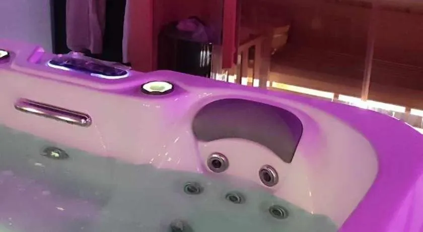Avec toi suite spa La Secrète - Image 1