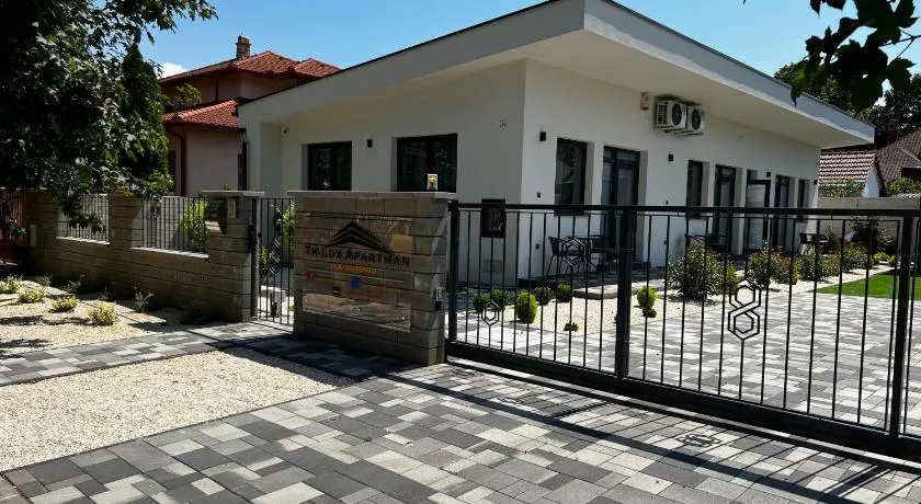 Veronika Lux Apartman - Image 1