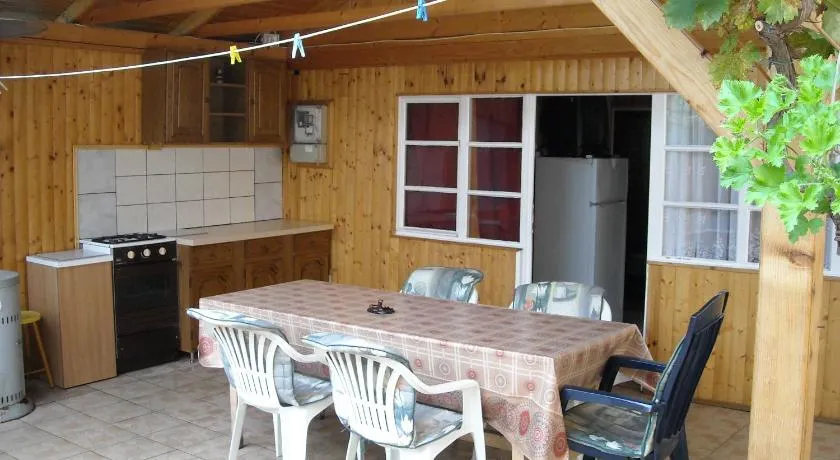 Demeter Apartman - Image 1