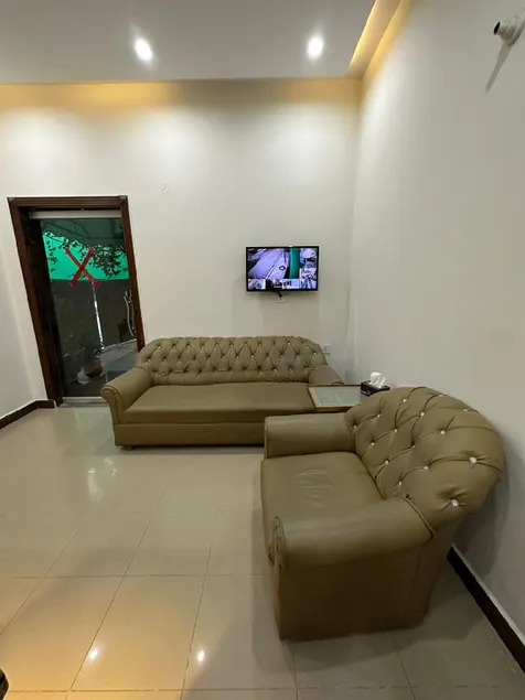 Green Land Hotel Lahore - Image 1
