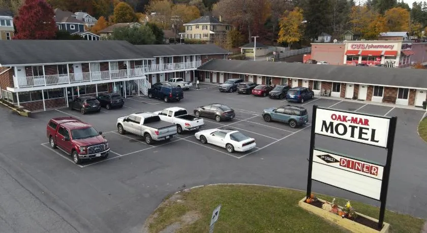 Oak Mar Motel - Image 1
