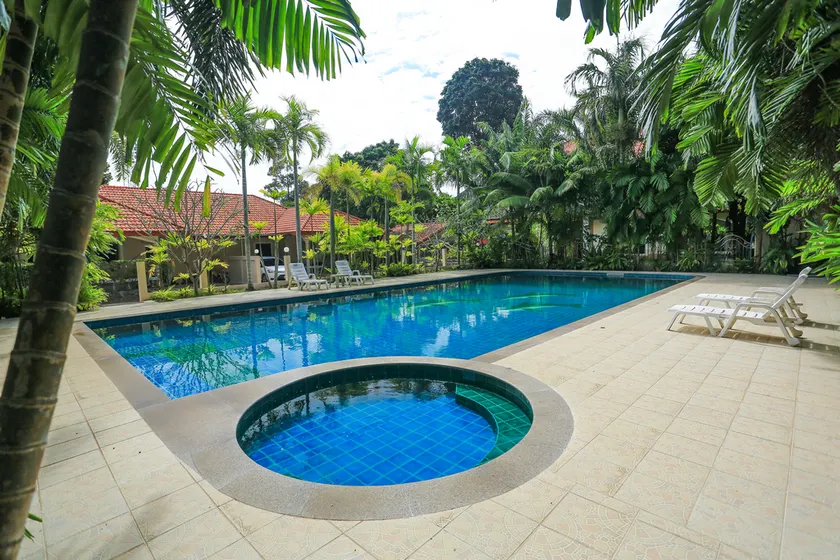 Welcome Inn Villa Chalong - Image 1