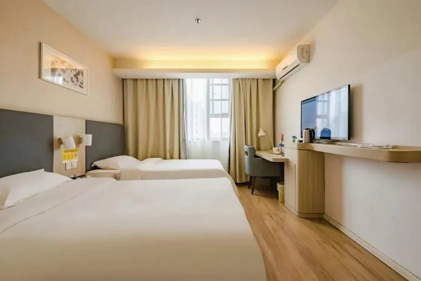 Tianyue Hotel (Shangqiu Ancient City First People's Hospital) - Image 1