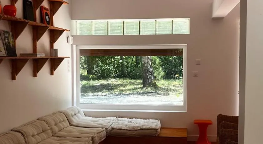 Maison nature et océan, Calme et forêt - Image 1