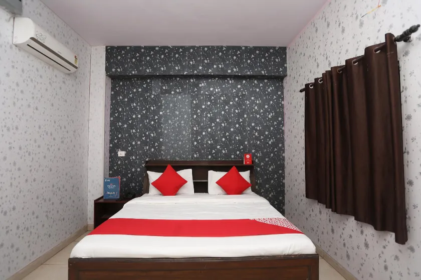 Hotel O Sunrise Inn Guest House - Image 1