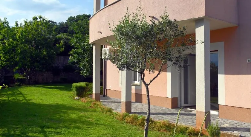 Vigo - Image 1