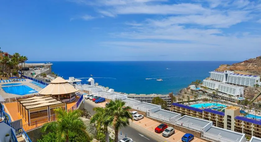 Stunning Views Guaranteed - Image 1