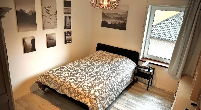 hébergement pour 3 personnes, 2 chambres - Image 1