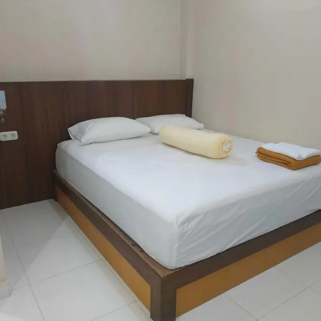 Nietsa Guest House Palu RedPartner - Image 1