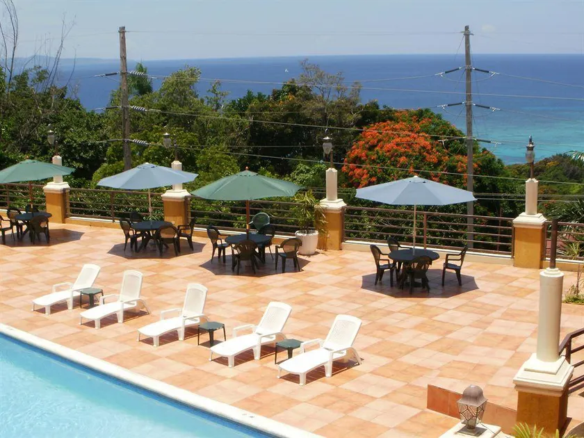 Grandiosa Hotel - Image 1