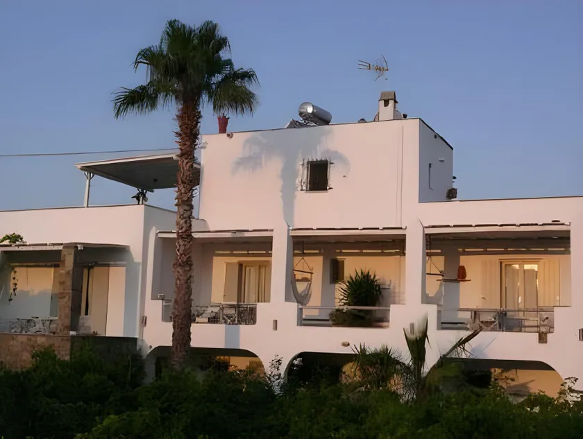 Paros Apartments - Image 1