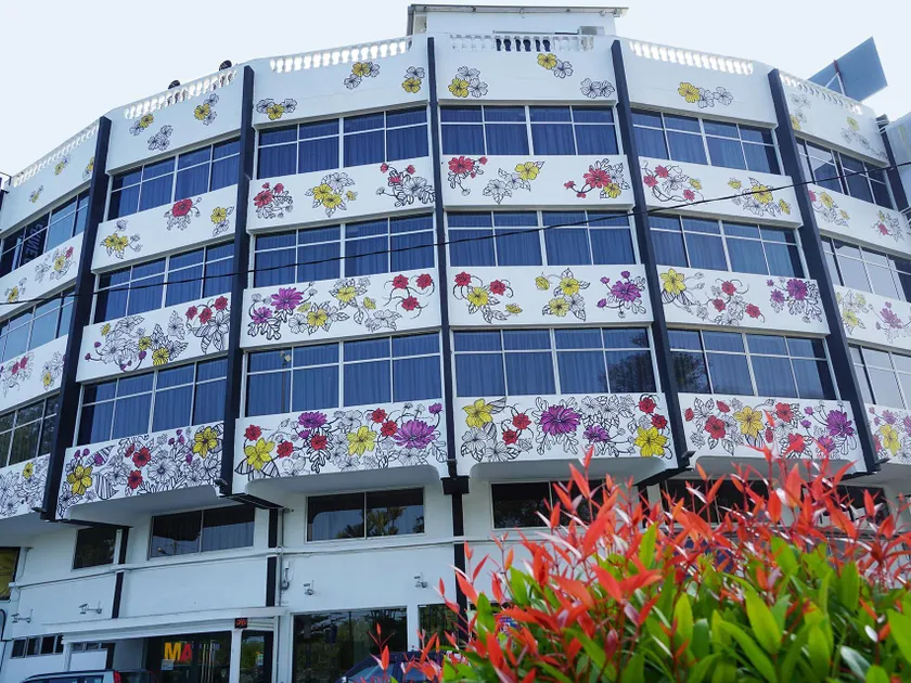 Riverine Garden Hotel - Image 1