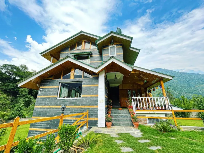 Shree Ganga Cottages - Image 1